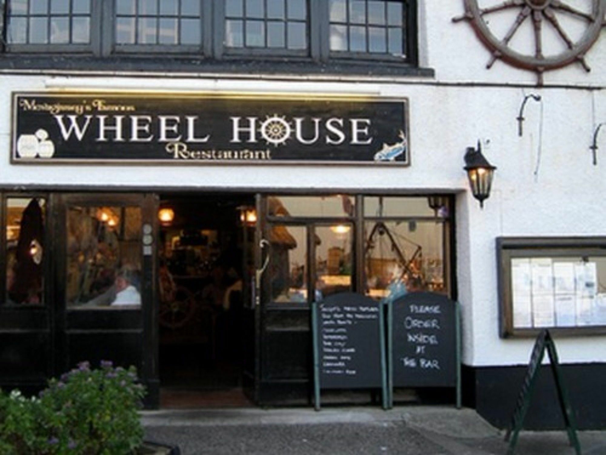 Отель The Wheel House Мевагисси Экстерьер фото